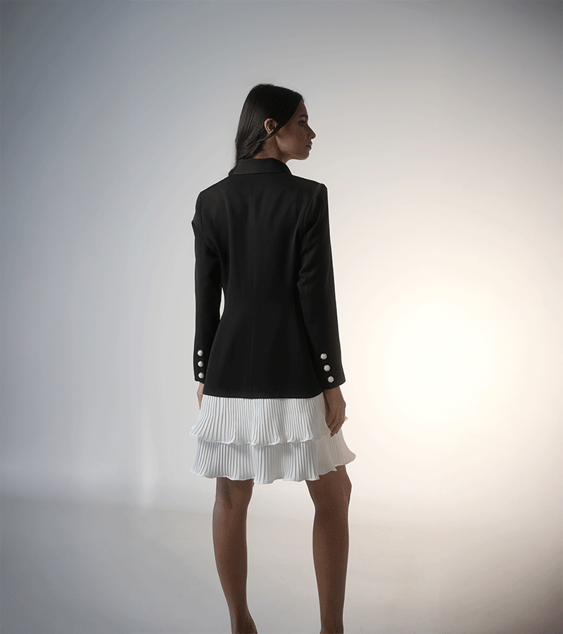 BLAZER DRESS. BALCK